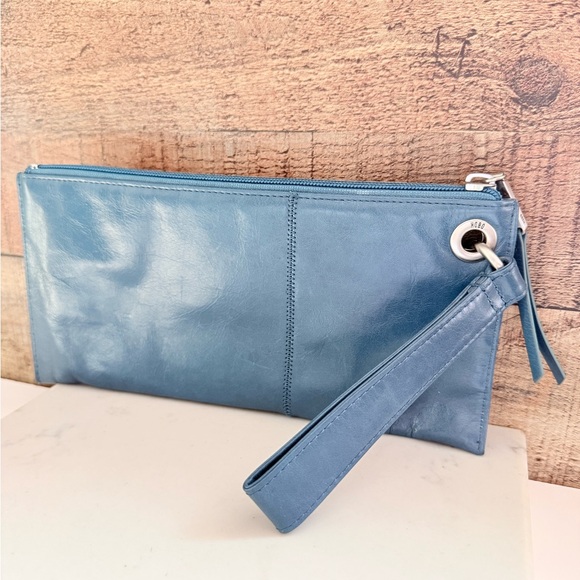 NWOT Hobo International Leather Vida Wristlet Wallet
